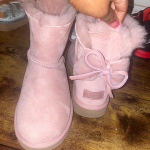 brand new UGGS.